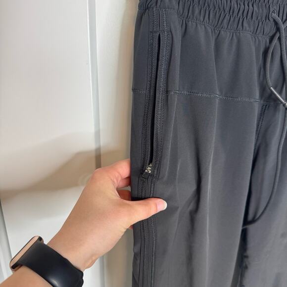 Lululemon Track To Reality Pant Black Drawstring Swift Jogger Size 4 - Picture 3 of 6